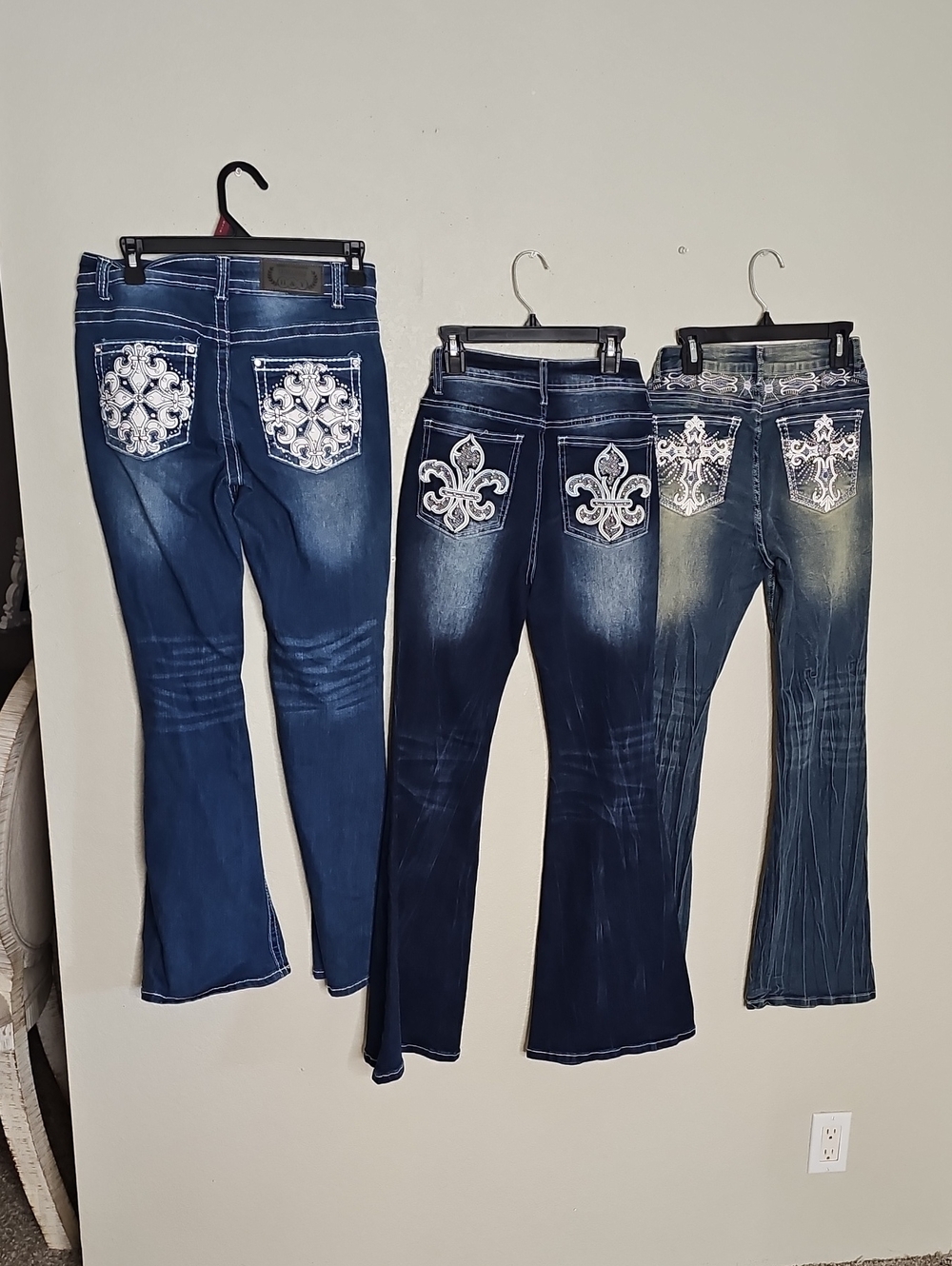 Women’s Dark Blue Embellished Jeans with White Back Pocket Detail